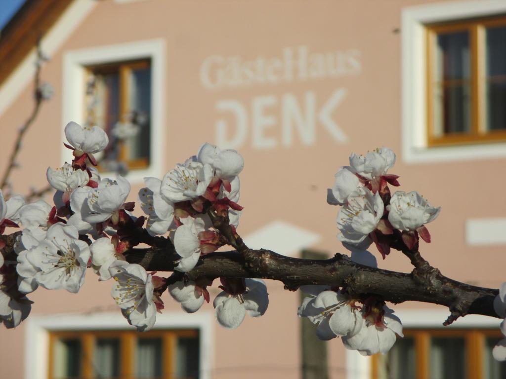 Gaestehaus Rudolf U. Sandra Denk Wösendorf Esterno foto