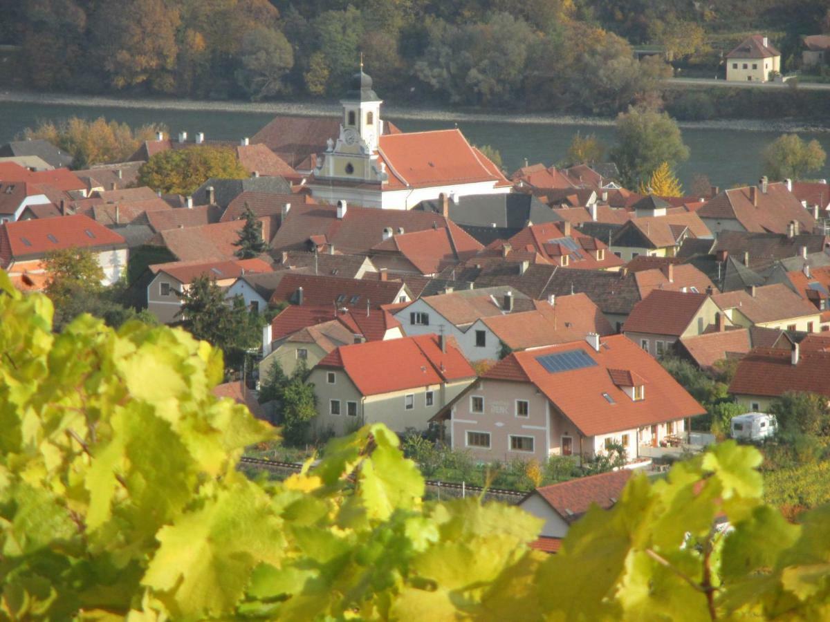 Gaestehaus Rudolf U. Sandra Denk Wösendorf Esterno foto